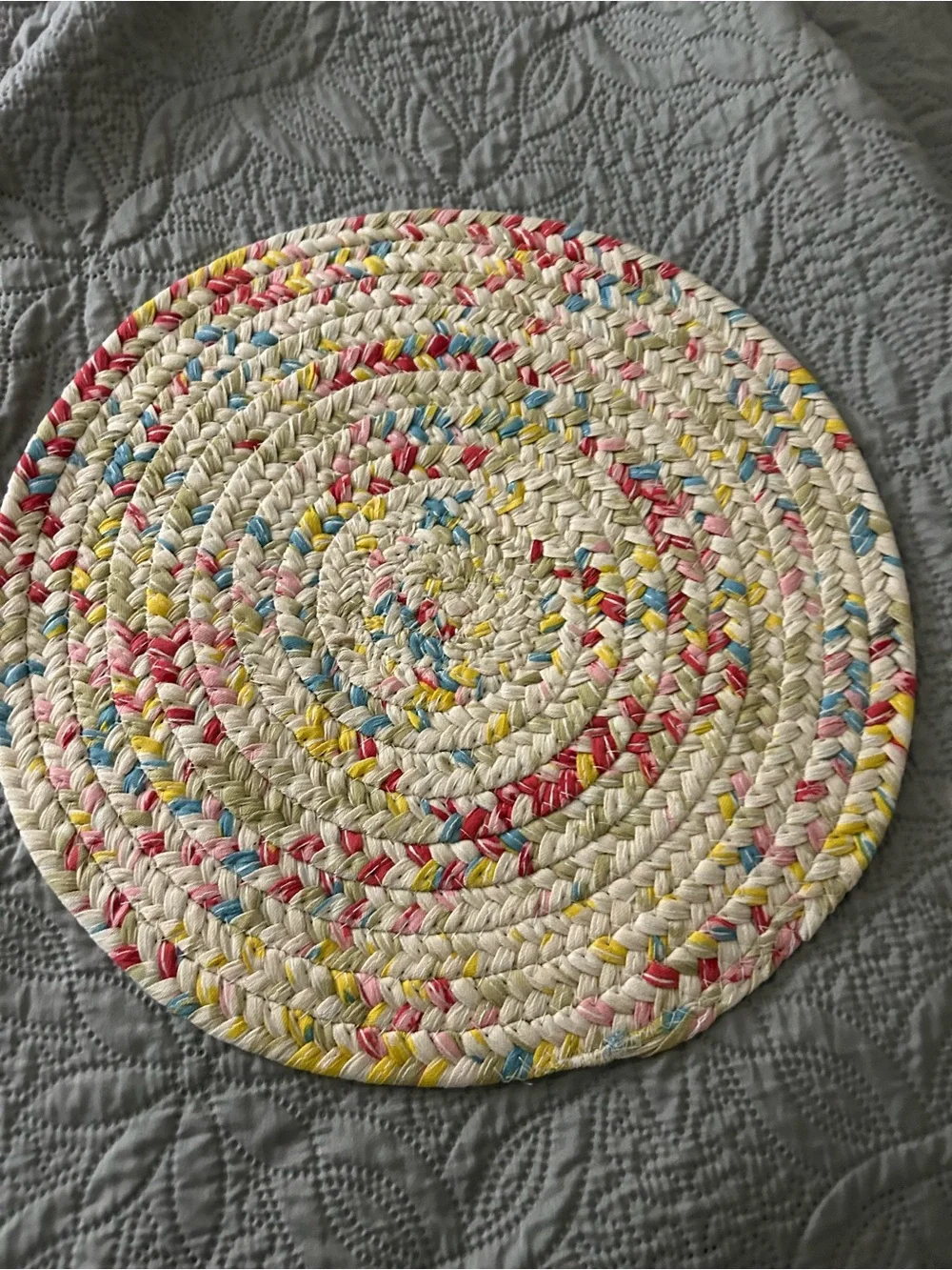 The Pioneer Woman Sweet Rose Braided Placemat .. Set Of Four.